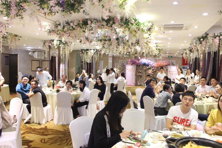 金秋華章 智贏未來——2019百度營(yíng)銷教育行業(yè)客戶中秋聯(lián)誼會(huì)圓滿落幕！